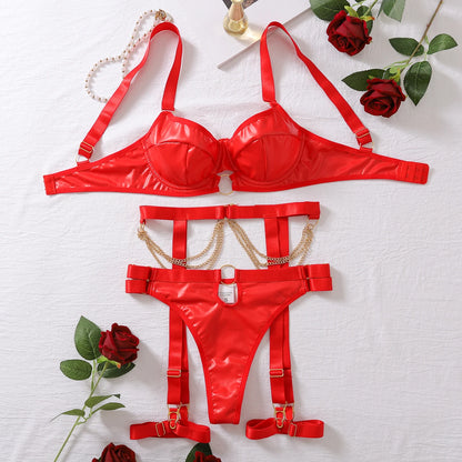 Nightclub Temptation Female Underwear Set with Belts and Straps Metal Chain