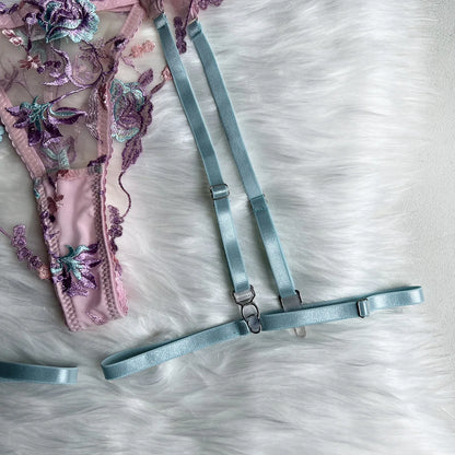 Hot Sexy lingerie Embroidered patchwork straps erotic lingerie