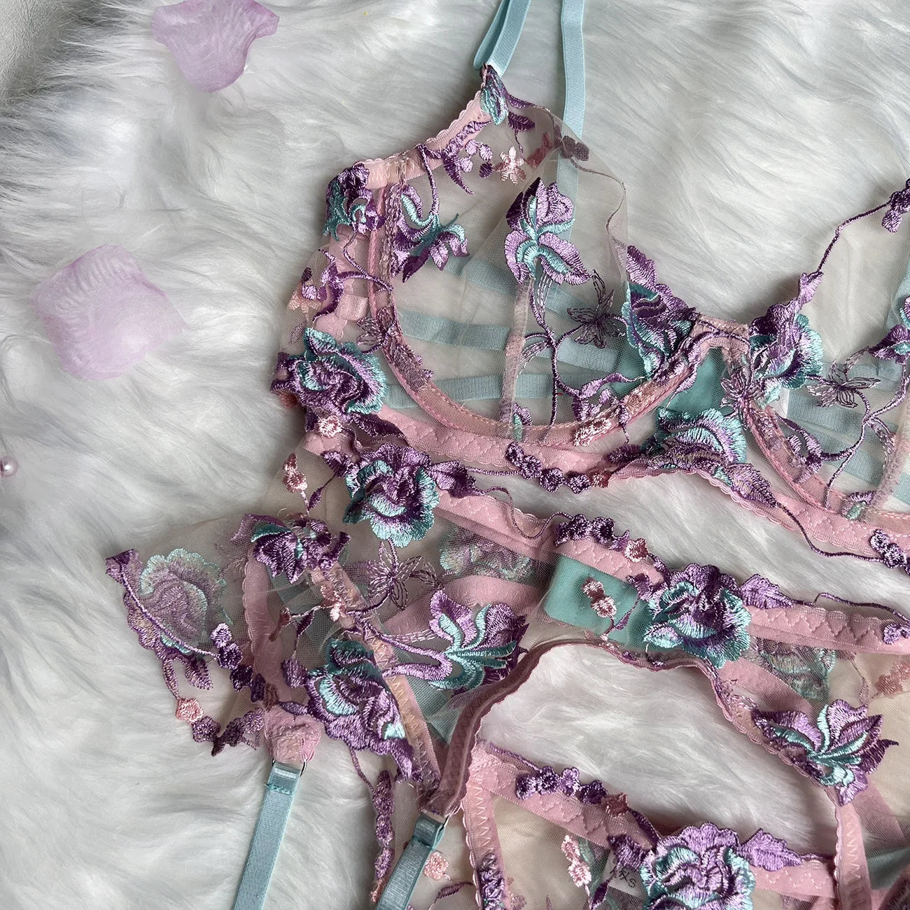 Hot Sexy lingerie Embroidered patchwork straps erotic lingerie